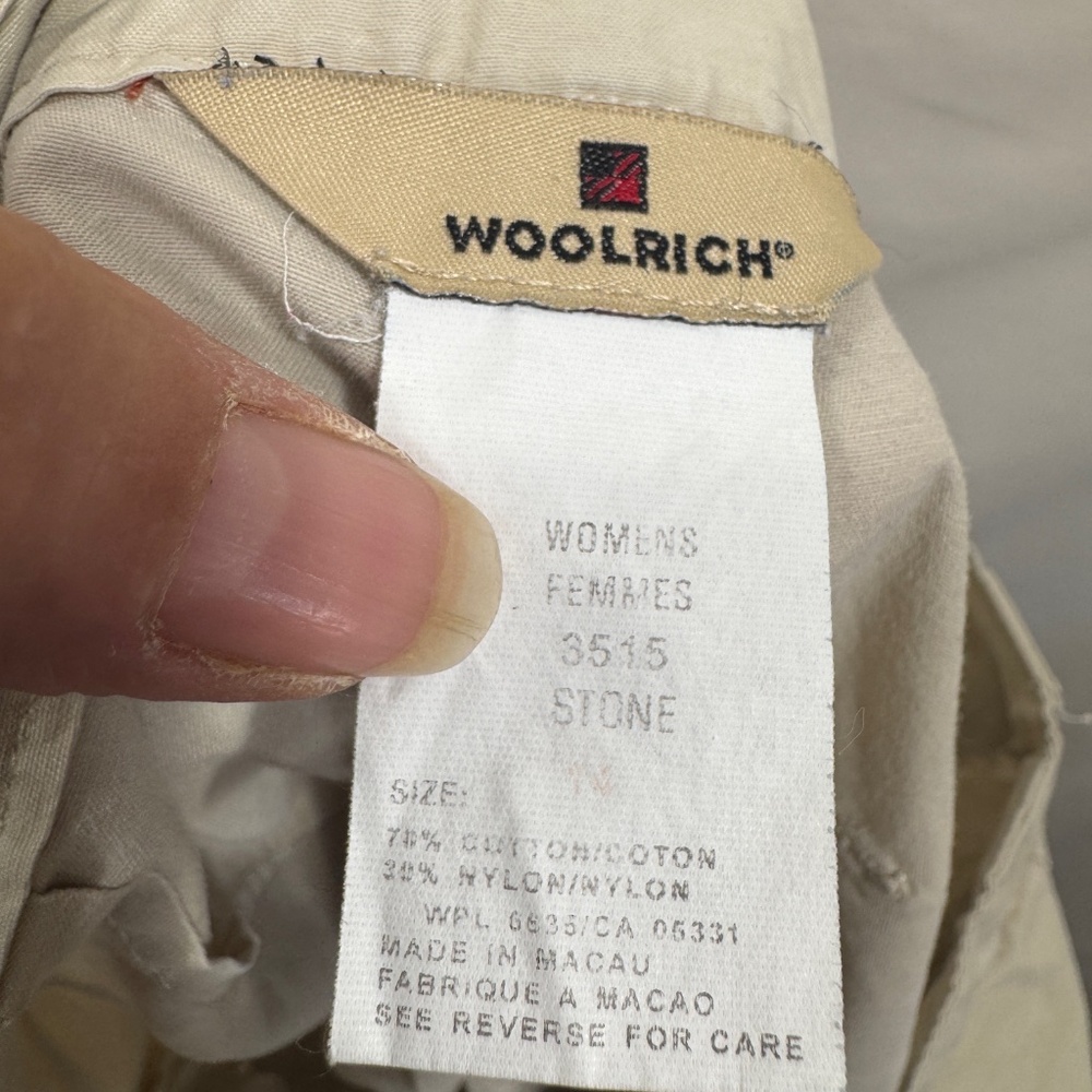 Woolrich Shorts Womens Size 14 Beige Cargo Hiking Walking Casual - Picture 9 of 9